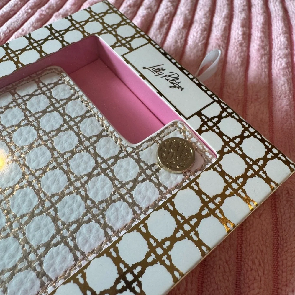 LILLY PULITZER Phone Pocket ID Card Holder for Phone Case Button Snap Gold Cane